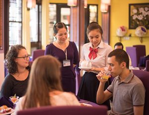 TIẾNG ANH LỄ TÂN, NHÀ HÀNG – KHÁCH SẠN